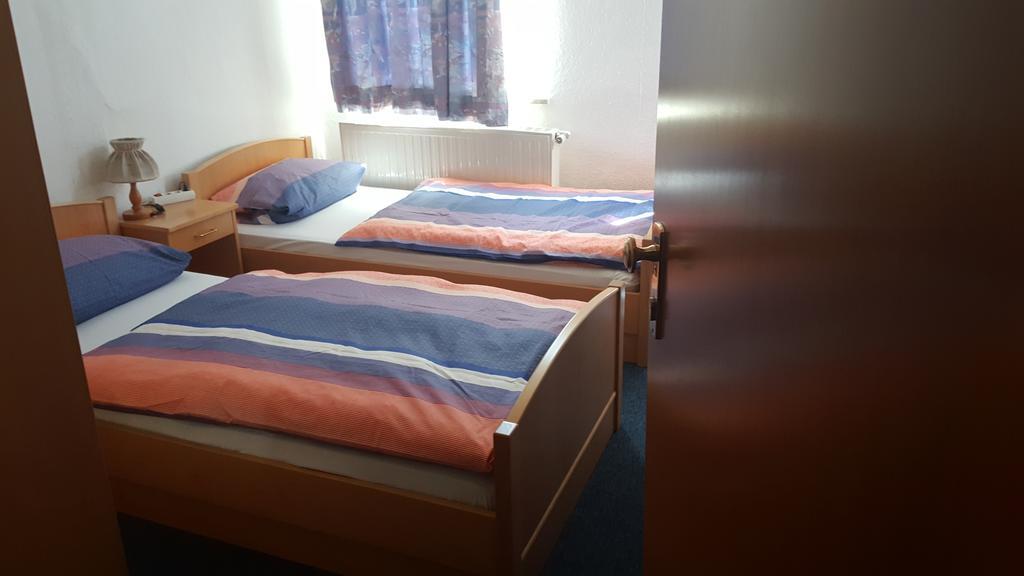 Pension Wasunger Tor Майнинген Экстерьер фото