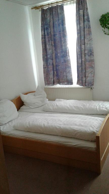 Pension Wasunger Tor Майнинген Экстерьер фото